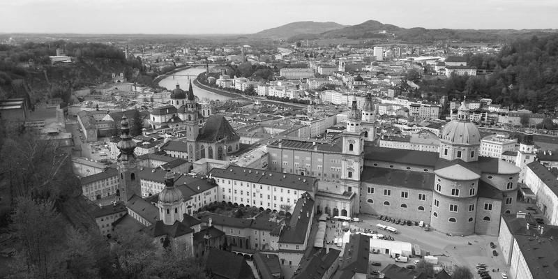 蒸汽波迷雾下的混沌大地：手机游戏与主机游戏画质鸿沟还剩几光年？